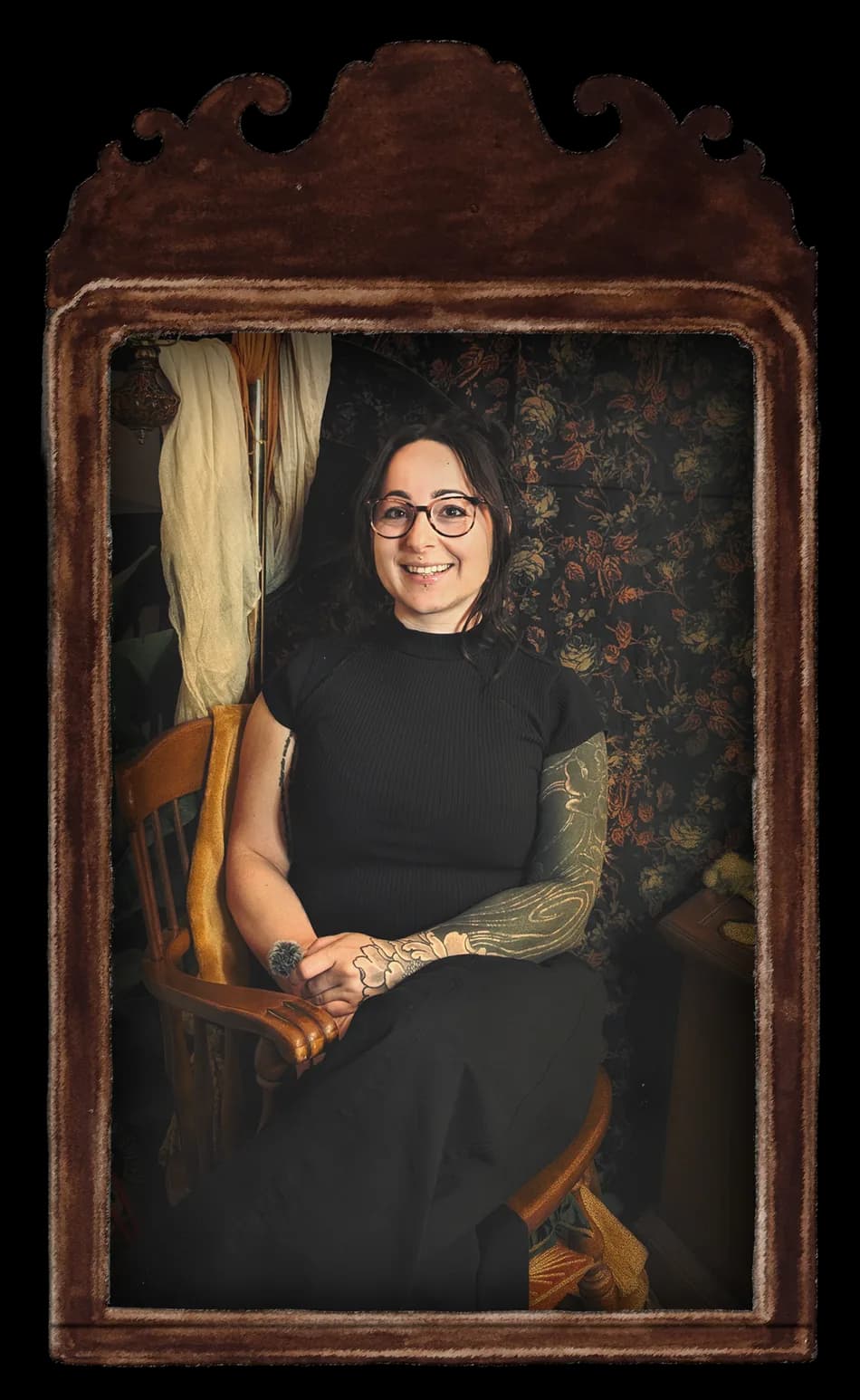 Nicole in the studio, in an antique frame